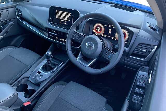 Nissan Qashqai 1.3 DiG-T MH Premiere Edition 5dr
