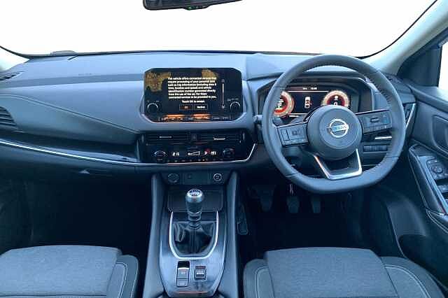 Nissan Qashqai 1.3 DiG-T MH Premiere Edition 5dr