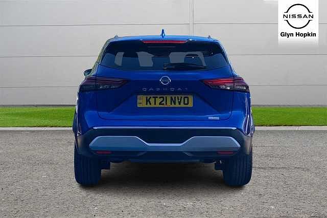 Nissan Qashqai 1.3 DiG-T MH Premiere Edition 5dr
