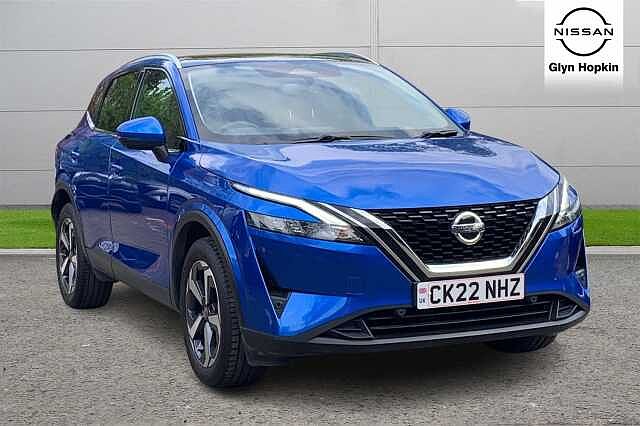 Nissan Qashqai 1.3 DiG-T MH N-Connecta [Glass Roof] 5dr