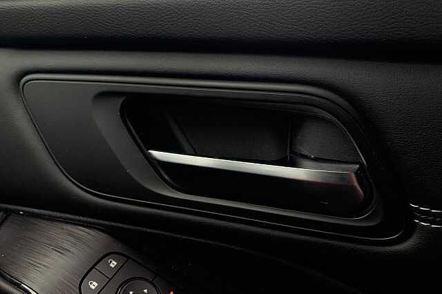 Nissan Qashqai 1.3 DiG-T MH N-Connecta [Glass Roof] 5dr