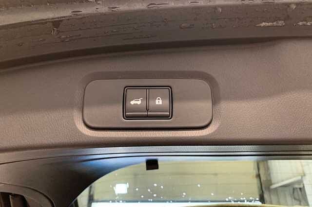 Nissan Qashqai 1.3 DiG-T MH Tekna 5dr