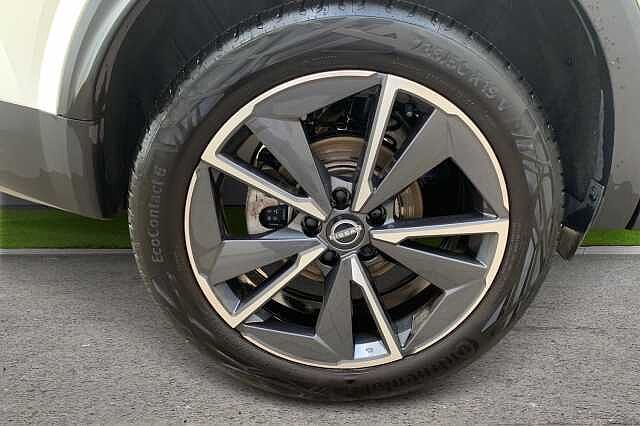 Nissan Qashqai 1.3 DiG-T MH Tekna 5dr